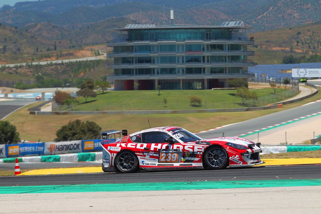 Banen i Portimao er meget kuperet
(Foto: Henning Smed)